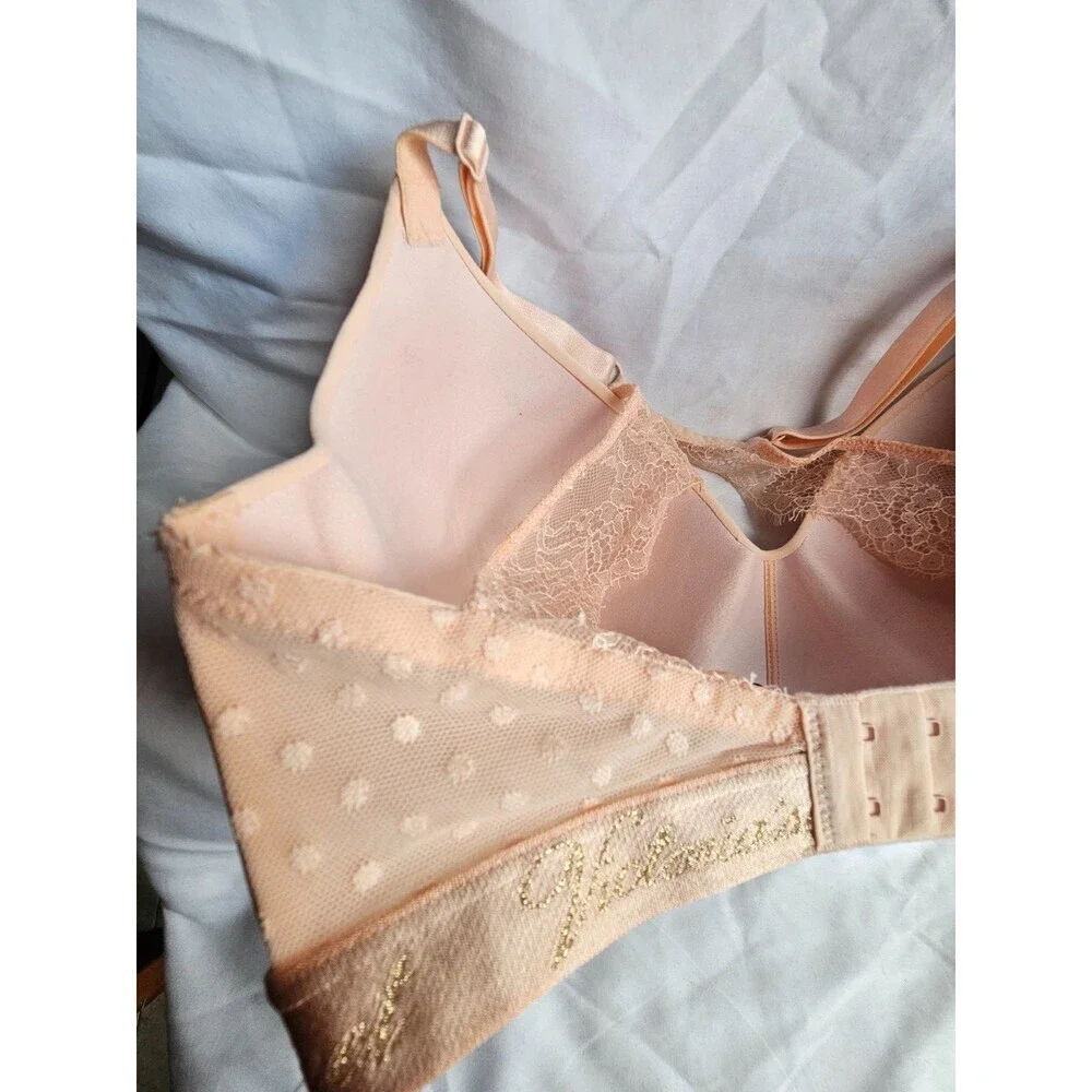 Victorias Secret 34DDD Everyday Tee Shirt Bra Lightly‎ Padded Scalloped Lace EUC